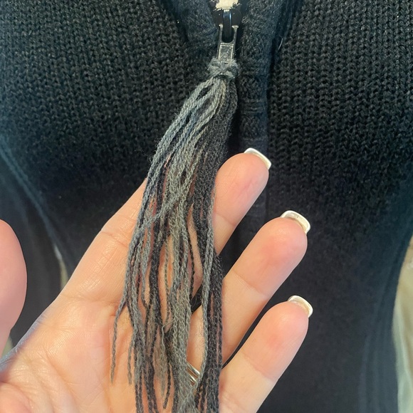 Women’s Forever 21 fur zip up sweater - Picture 4 of 13